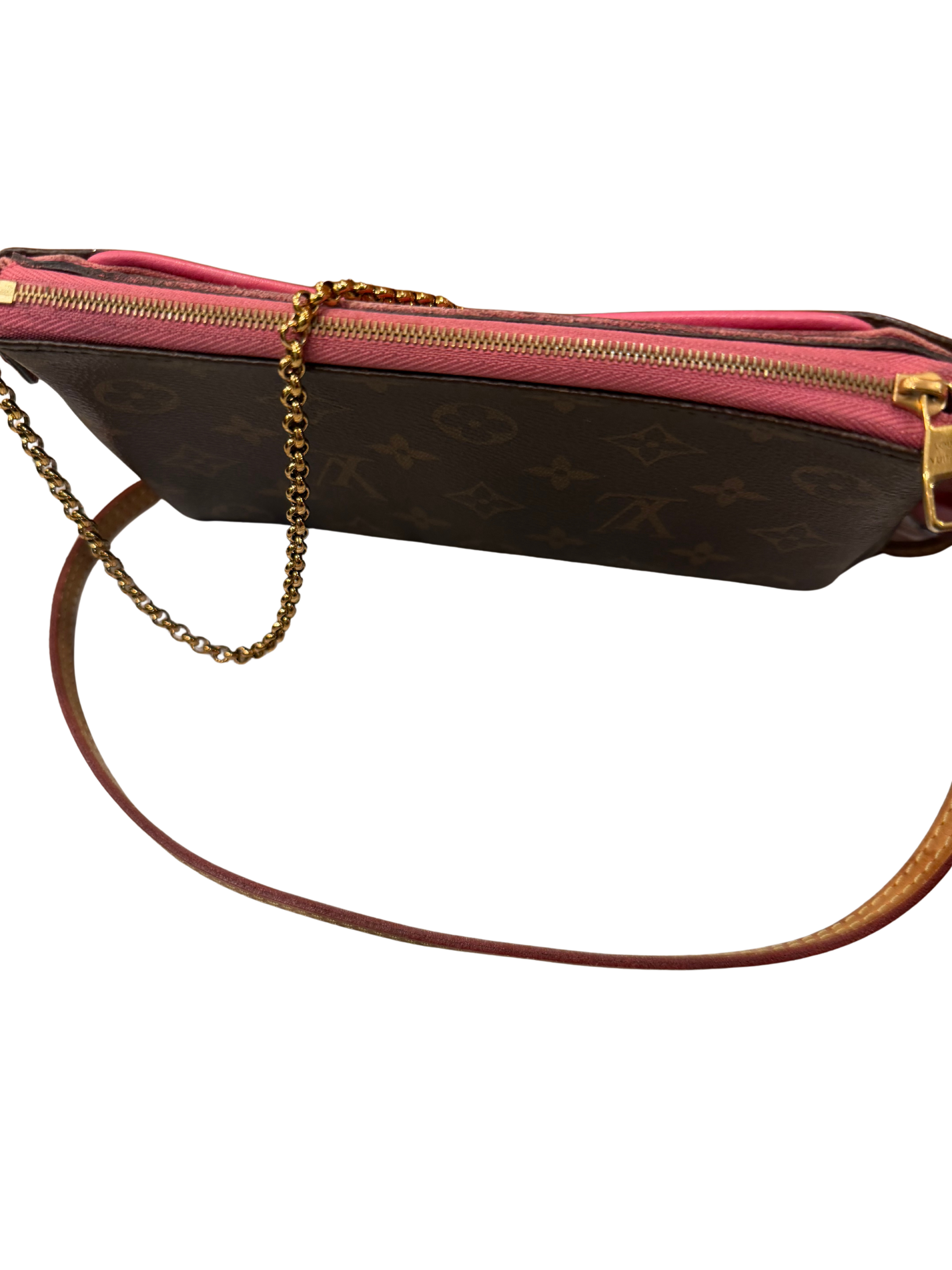 Louis Vuitton Palace Clutch Monogram Canvas - Pink